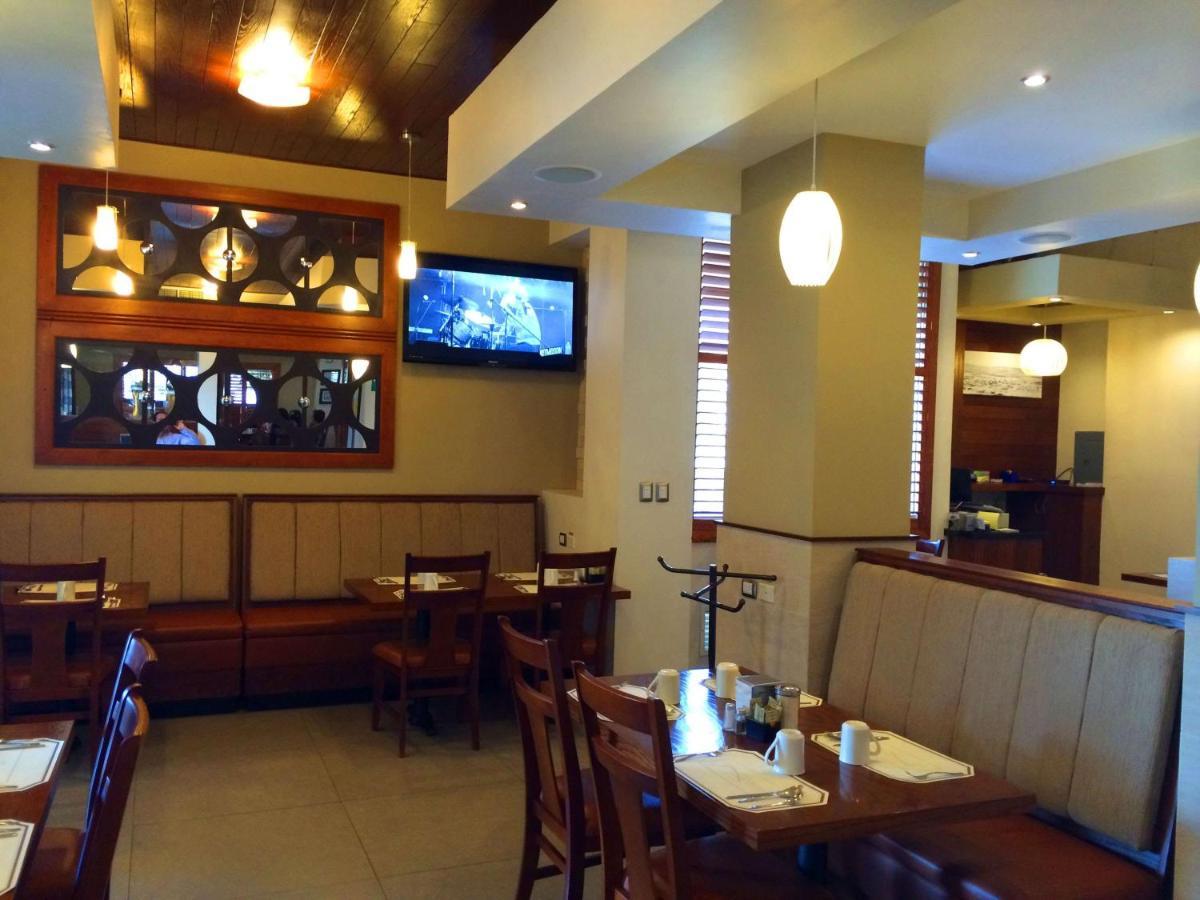 Best Western Cumbres Inn Cd. Cuauhtemoc Εξωτερικό φωτογραφία